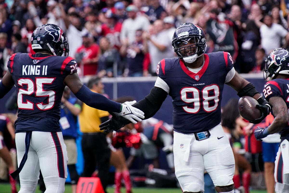 Sheldon Rankins gets a #THICCSIX fumble recovery for Texans