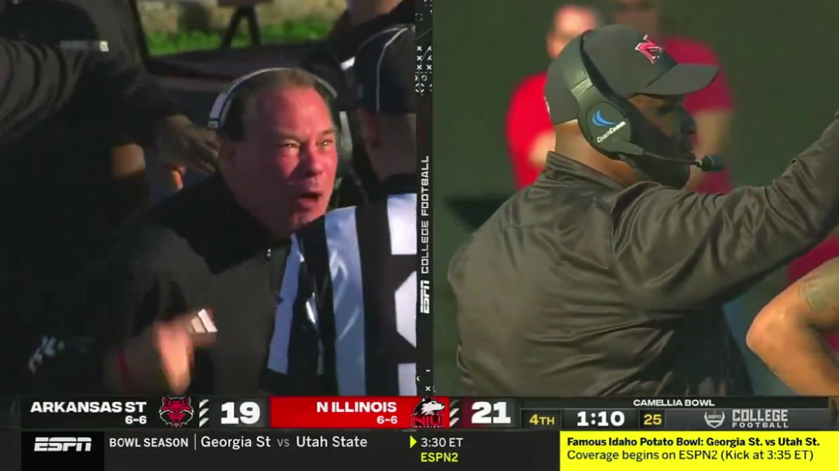 Arkansas State’s Butch Jones screamed at a referee after a critical call during the Camellia Bowl
