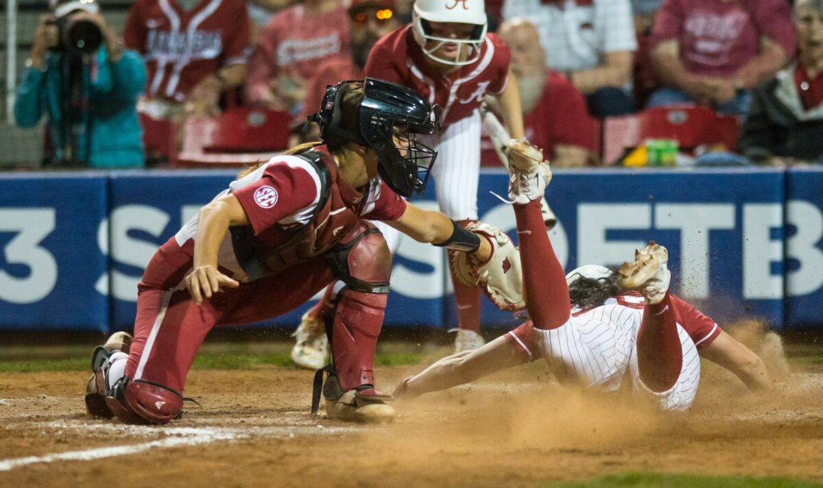 Arkansas softball looks to make history, releases 2024 schedule
