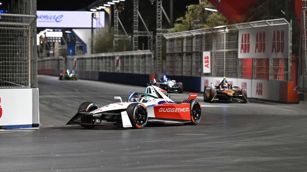 Andretti’s Dennis storms to Diriyah E-Prix 1 win