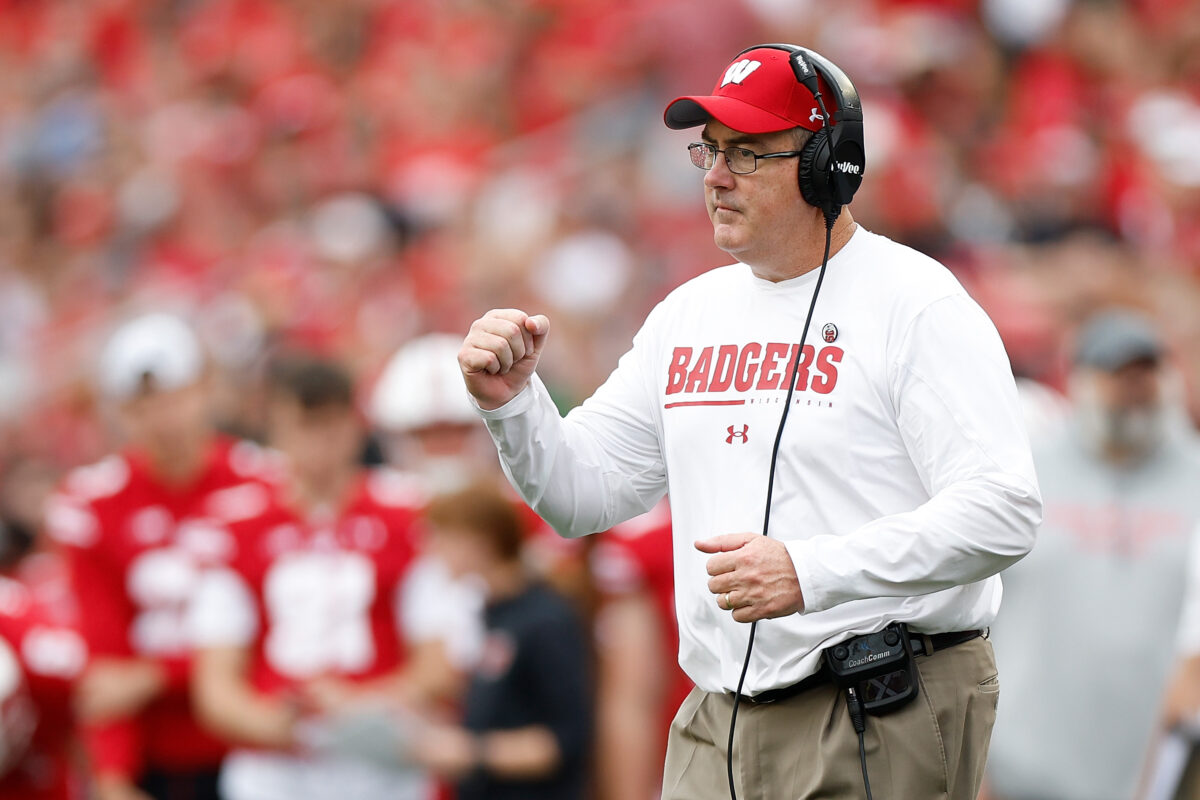 Paul Chryst reportedly turned down Iowa Hawkeyes’ OC offer