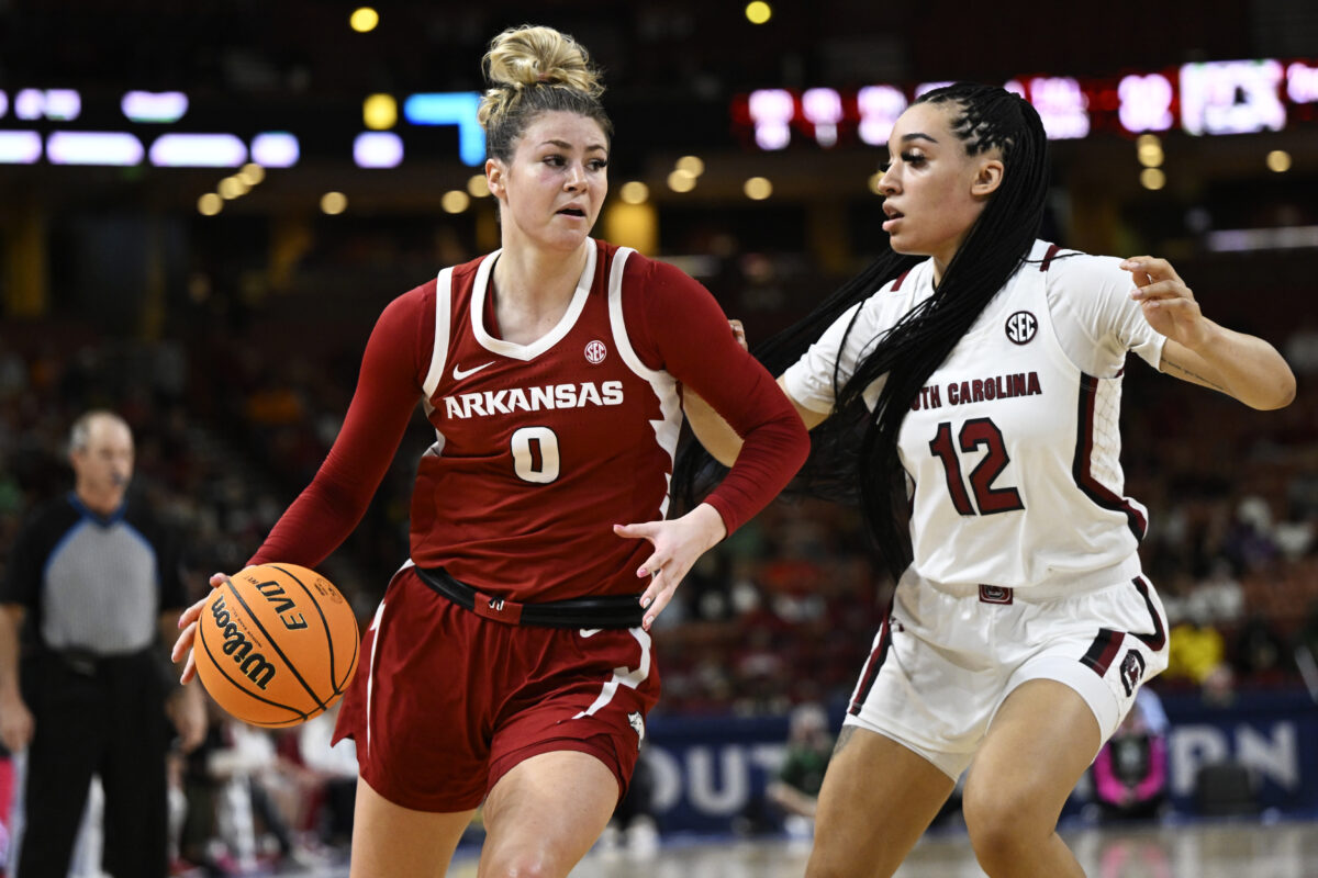 Poffenbarger’s career night leads Hogs past Missouri on the road