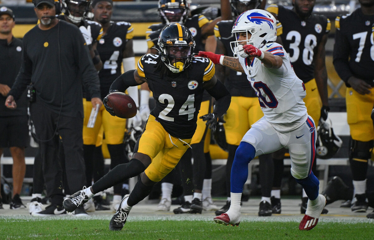 NFL Wild Card picks: Who experts and pundits are taking in Steelers vs. Bills