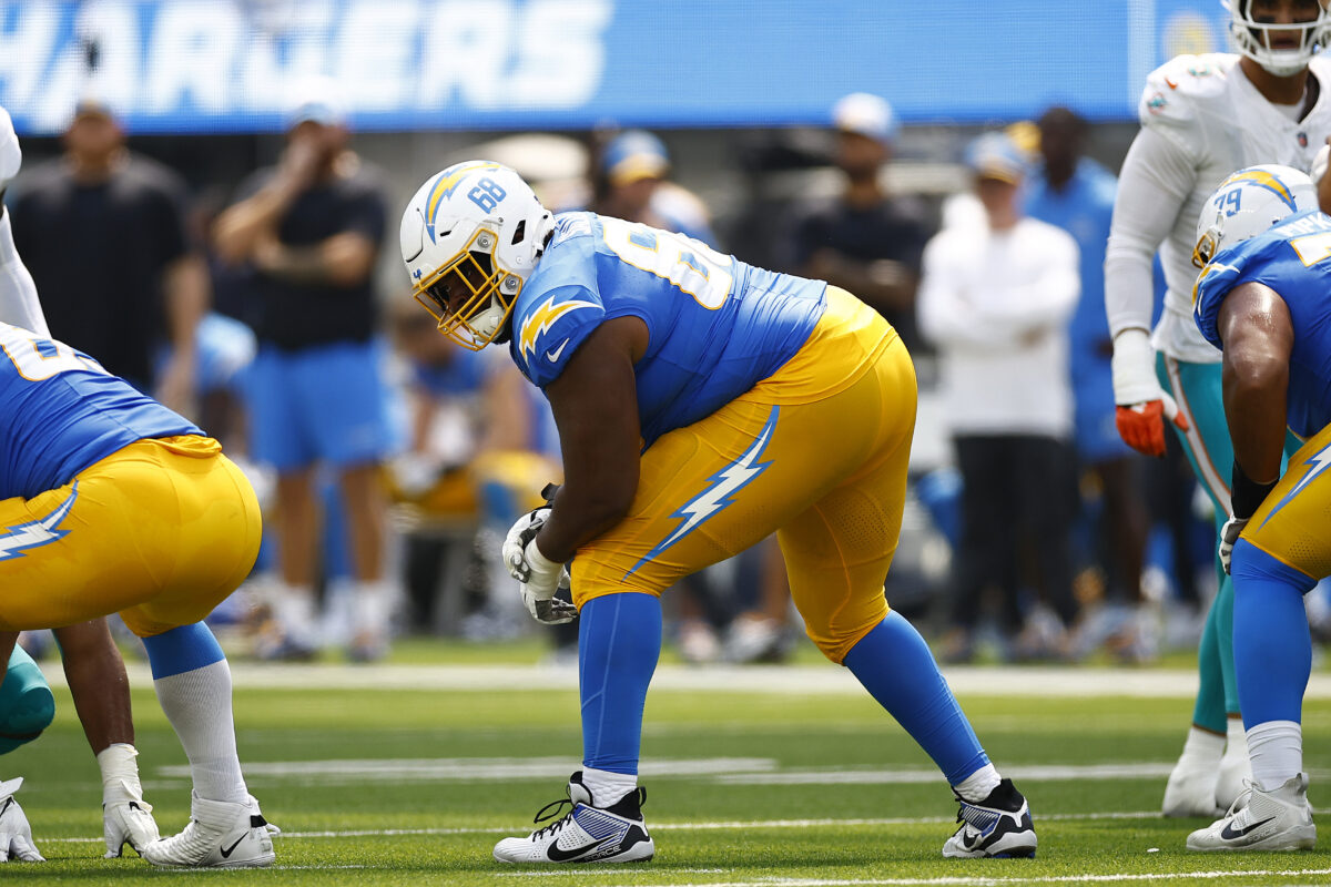 Chargers OL Jamaree Salyer questionable to return vs. Chiefs