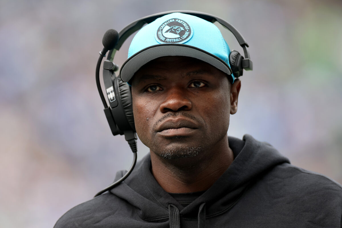 Patriots reportedly interviewing Panthers OLB coach Tem Lukabu for DC job