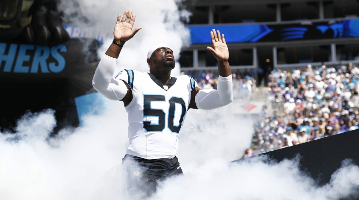 Dolphins signing former Panthers OLB Justin Houston