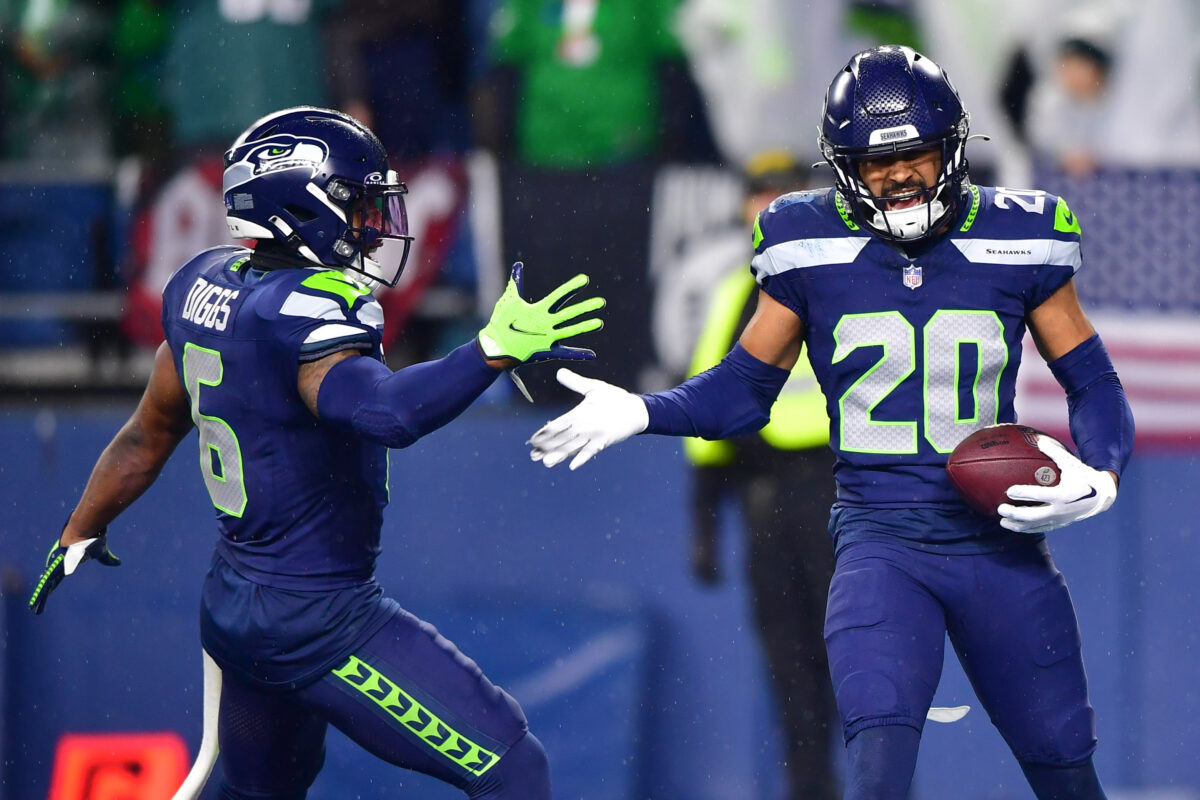 Seahawks S Julian Love (correctly) agrees with touchback fumble rule