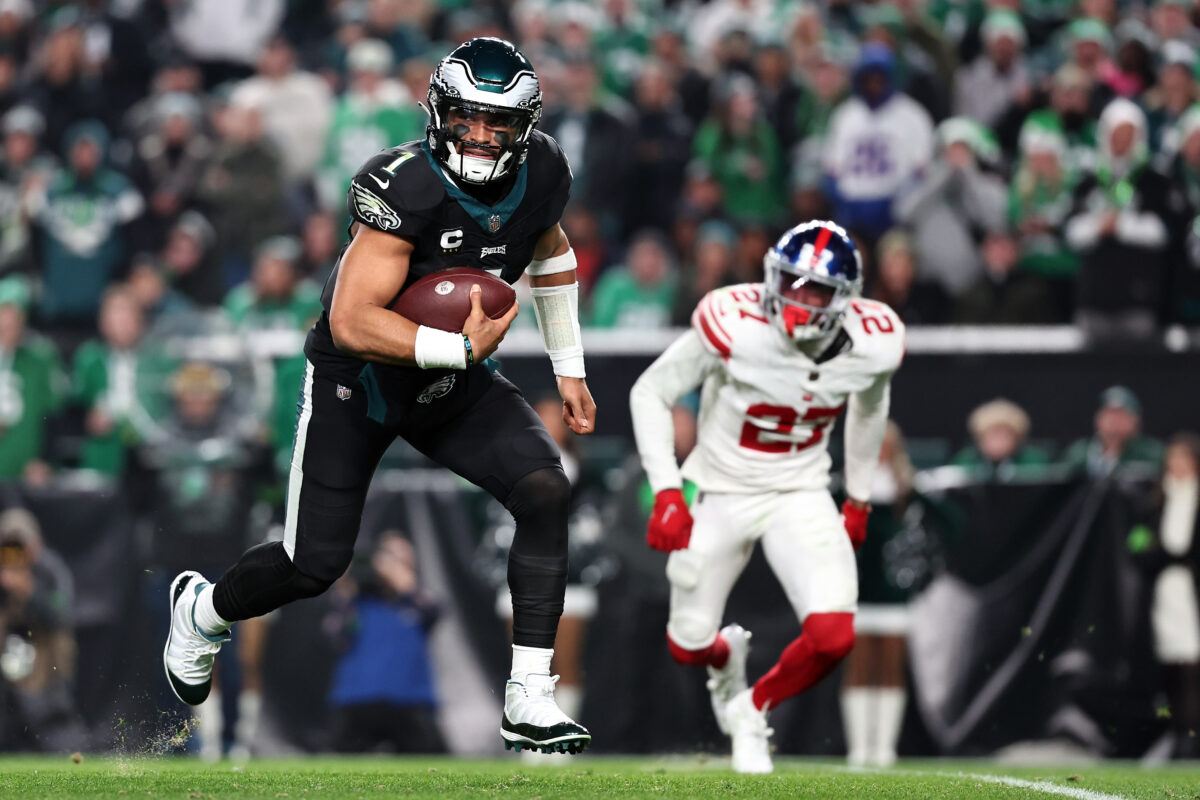 How to buy Philadelphia Eagles at New York Giants NFL Week 18 tickets