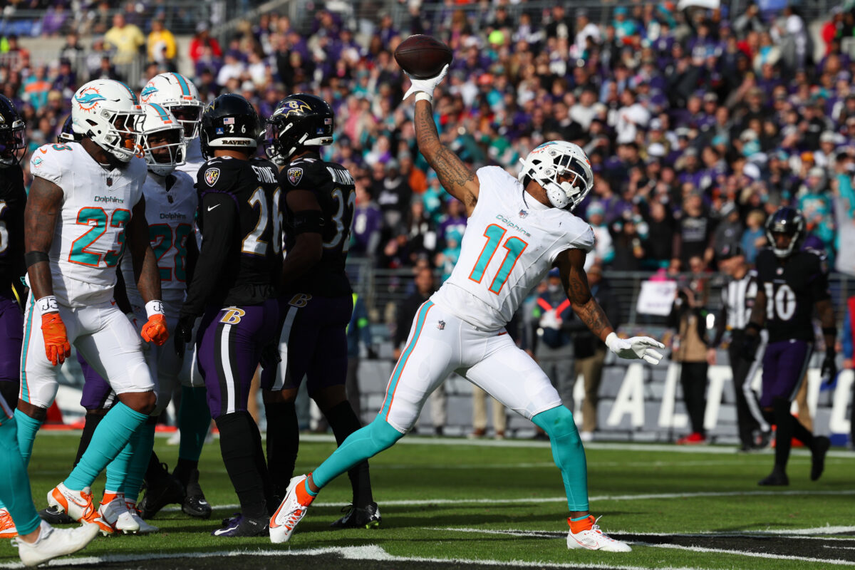 Best photos from Dolphins blowout loss to the Ravens