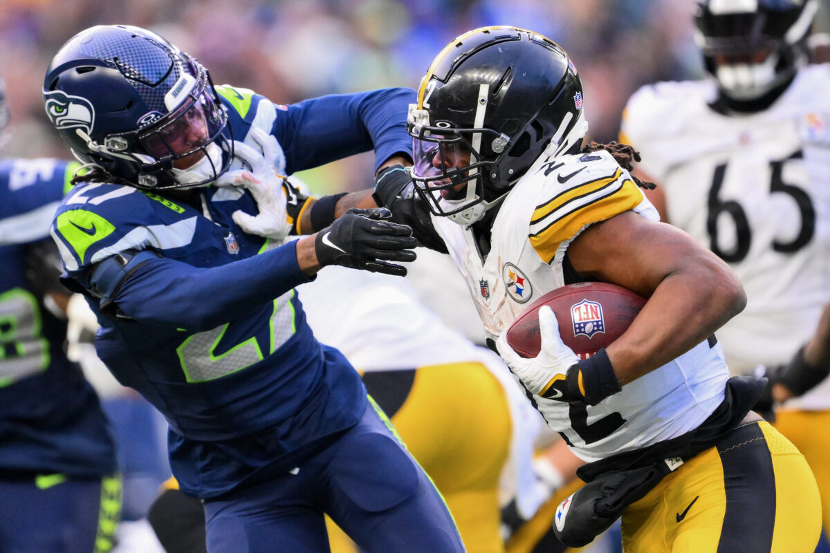 Steelers RB Najee Harris shows selfless act in win over Seahawks