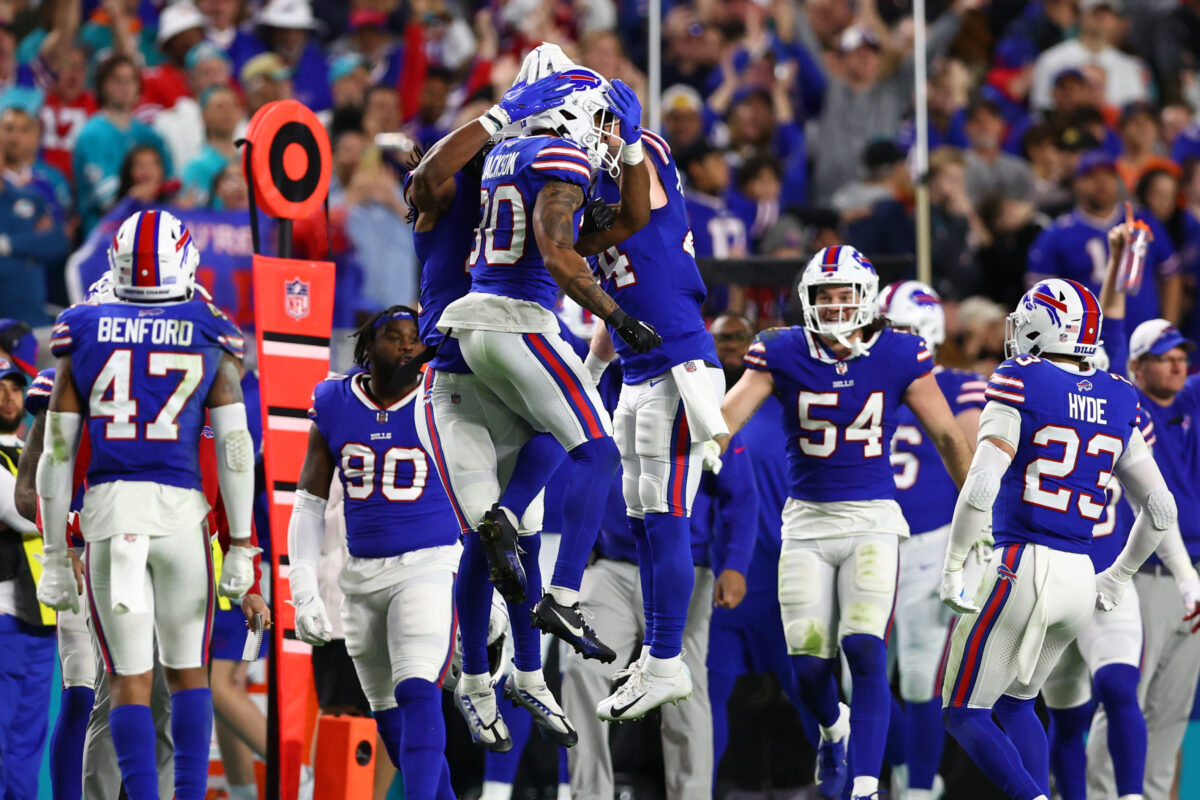 Top photos from the Bills’ 21-14  win over the Dolphins