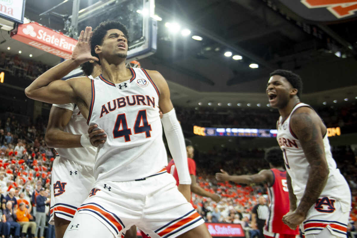 Gallery: The best images from Auburn’s massive win over Ole Miss