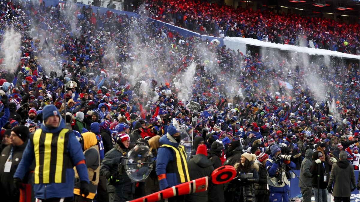 Bills fans launched snowballs to celebrate their first Wild Card touchdown vs. the Steelers