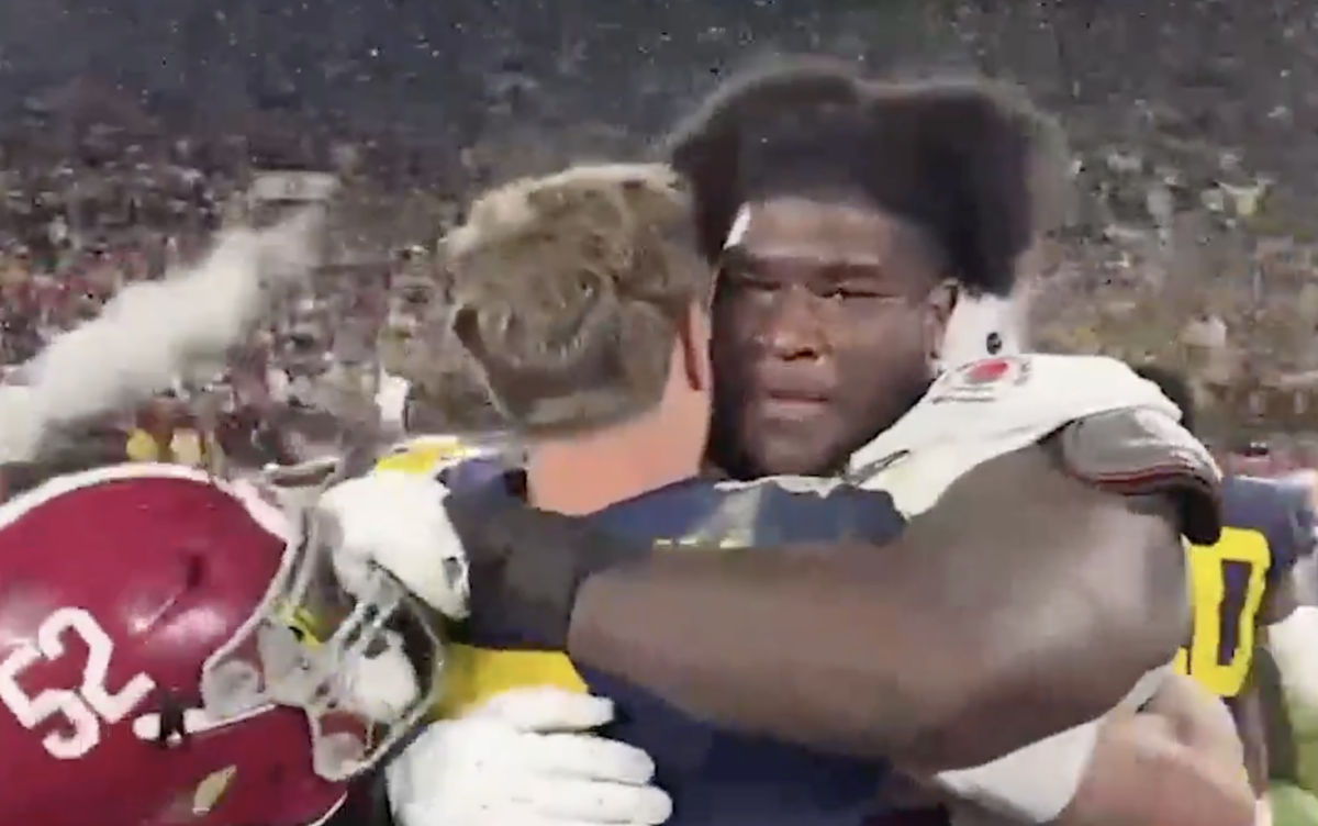 Fans loved hearing Alabama’s Tyler Booker show incredible sportsmanship in postgame exchange with J.J. McCarthy