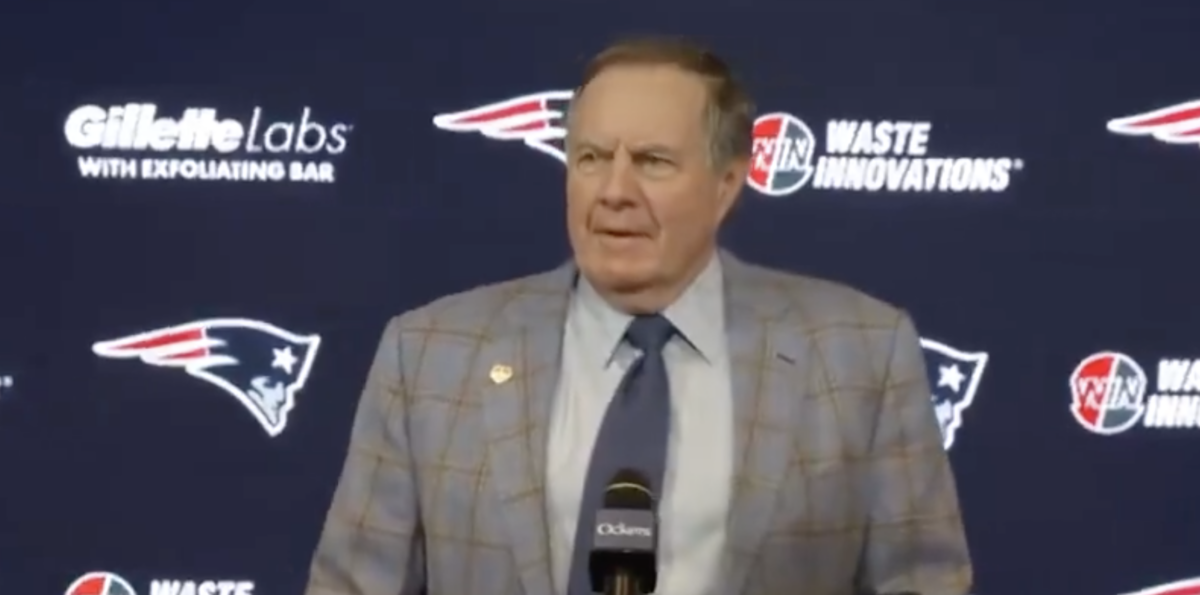 Bill Belichick opened his Patriots announcement with a Tim Tebow joke and NFL fans actually liked it
