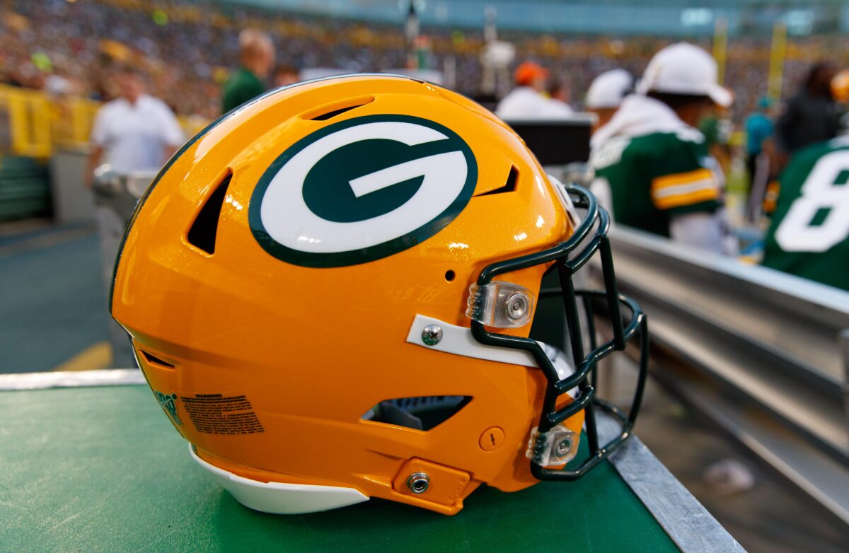 Packers losing senior analyst Tim Lester to Iowa