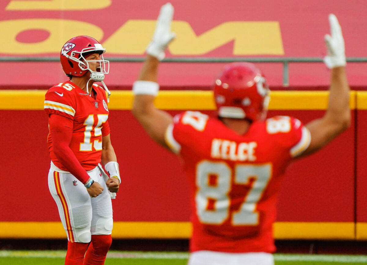 Chiefs QB Patrick Mahomes had perfect passer rating when targeting Travis Kelce vs. Bills