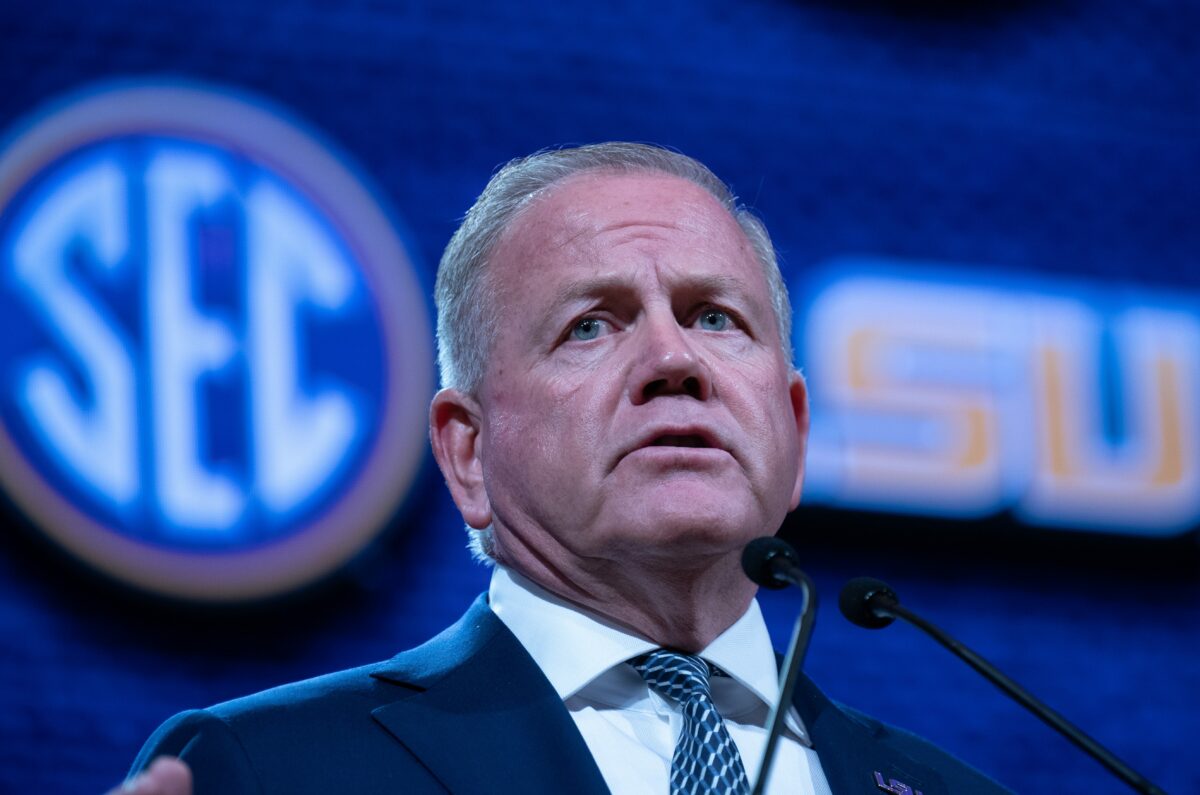 Prominent National College Football Writer Links Brian Kelly to Michigan