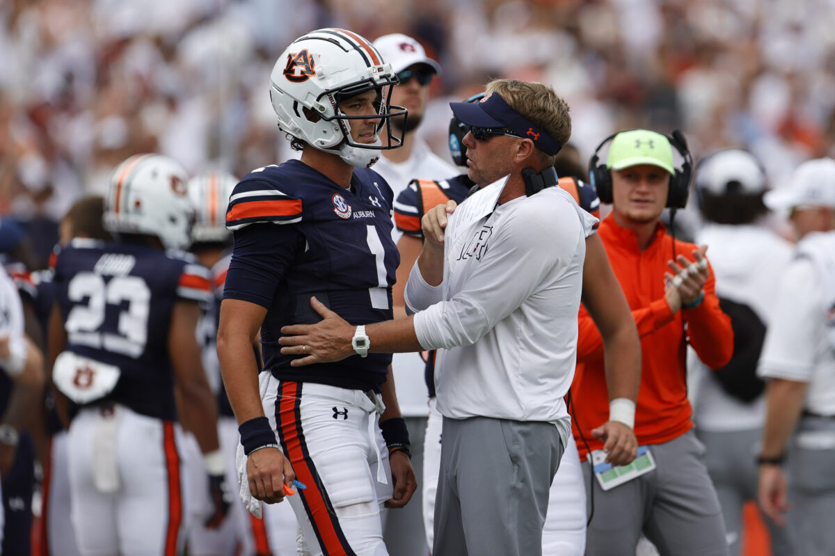 Auburn hires long-time Ole Miss assistant as offensive coordinator