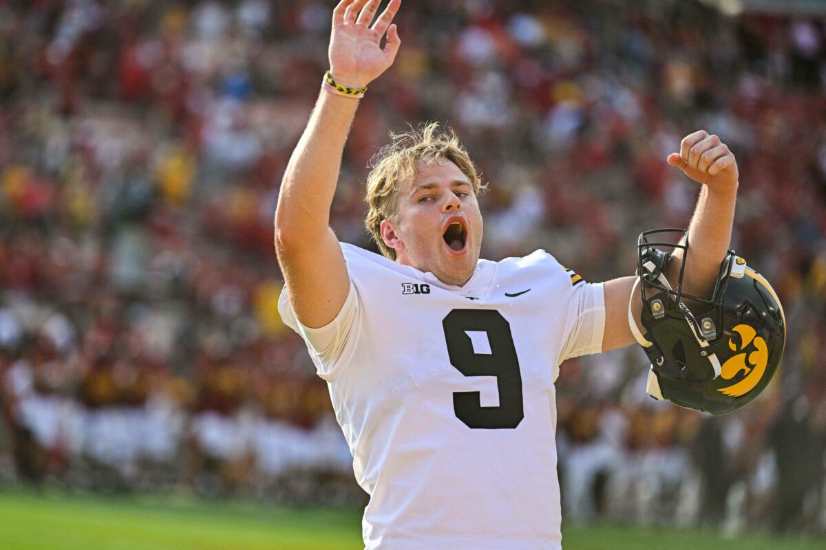 Iowa punter Tory Taylor breaks single-season punt record