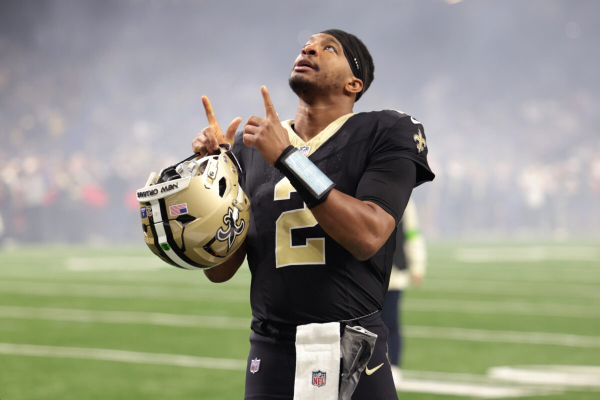 Jameis Winston restructures his contract with the Saints for 2024