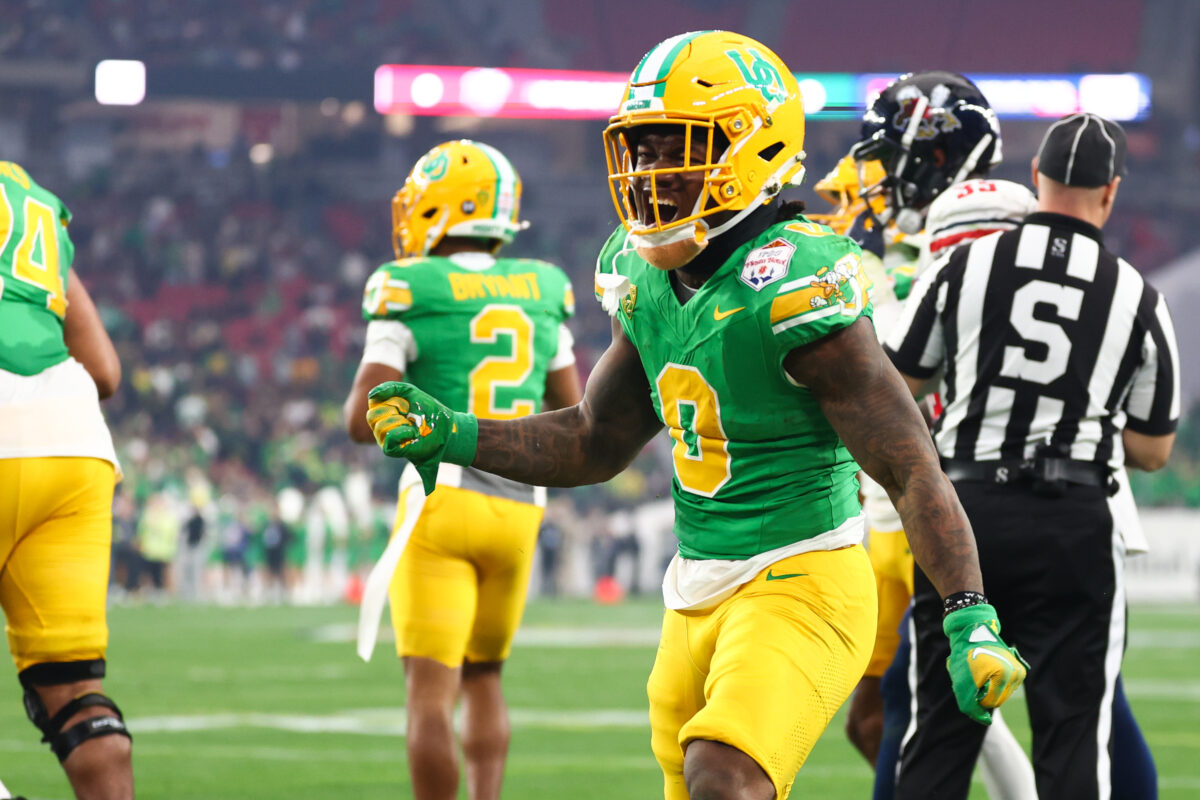 Instant Reactions: Ducks outplay Liberty in Fiesta Bowl as Nix, Irving shine