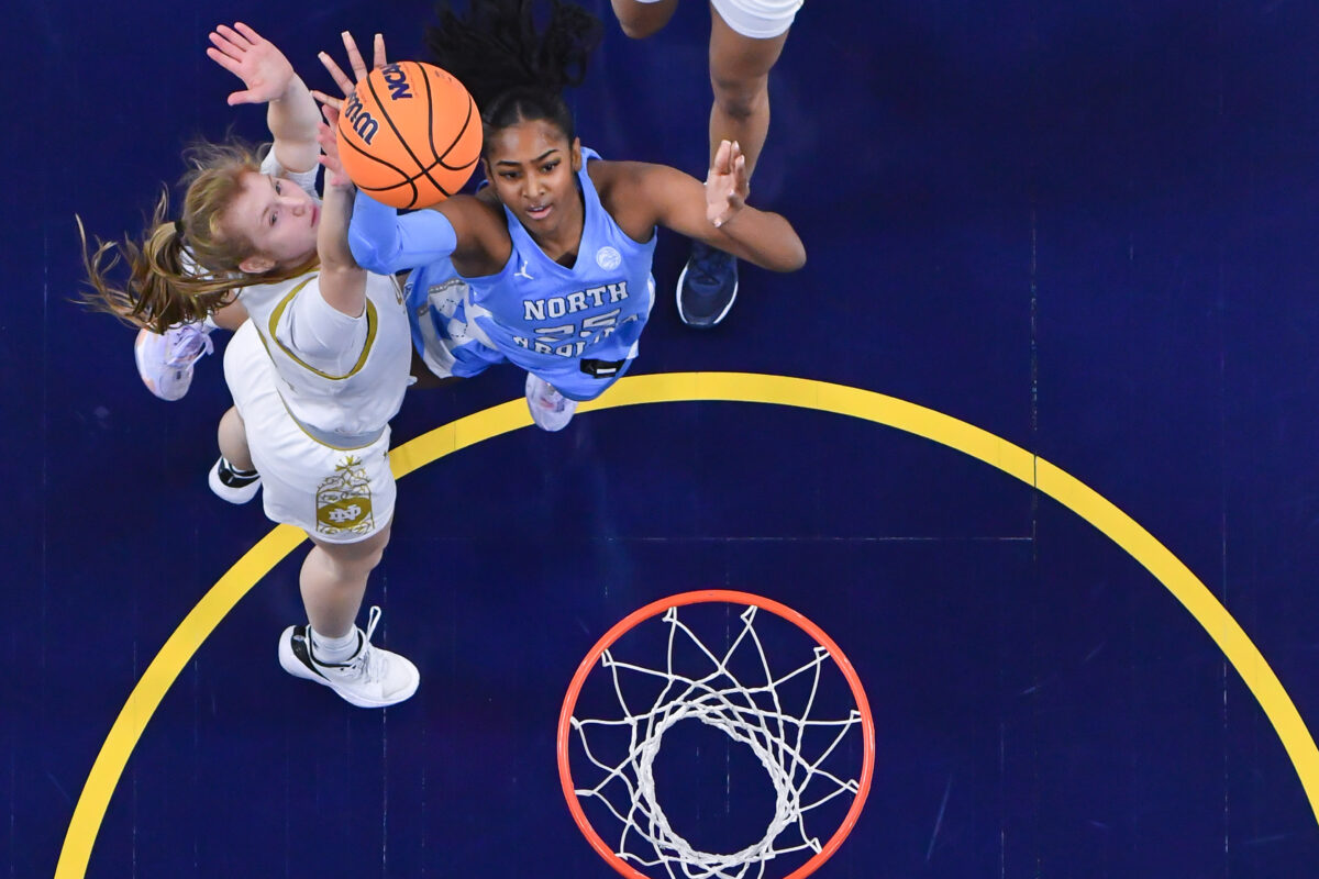 Deja Kelly goes off, leads Tar Heels to tough road win at Georgia Tech