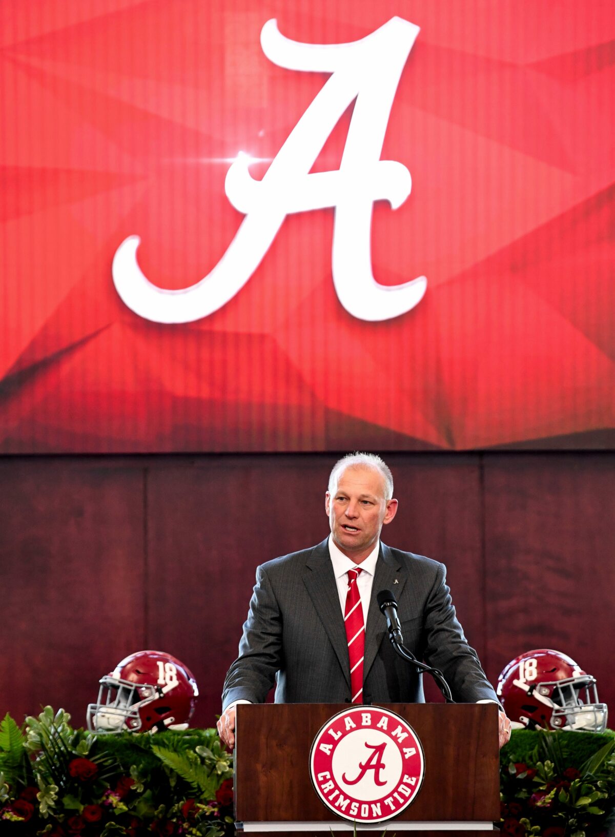 Alabama football expected to hire Wisconsin’s safeties coach Colin Hitschler