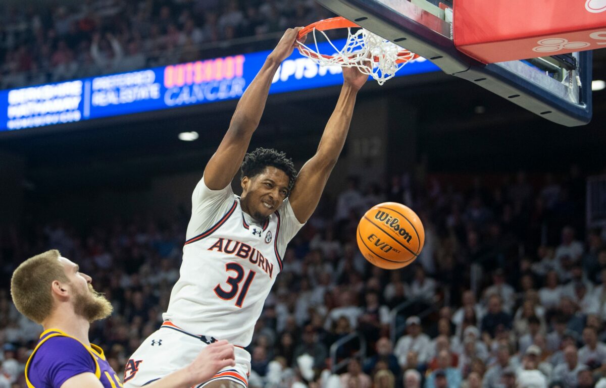 Recap: Auburn cruises past LSU for third straight SEC win