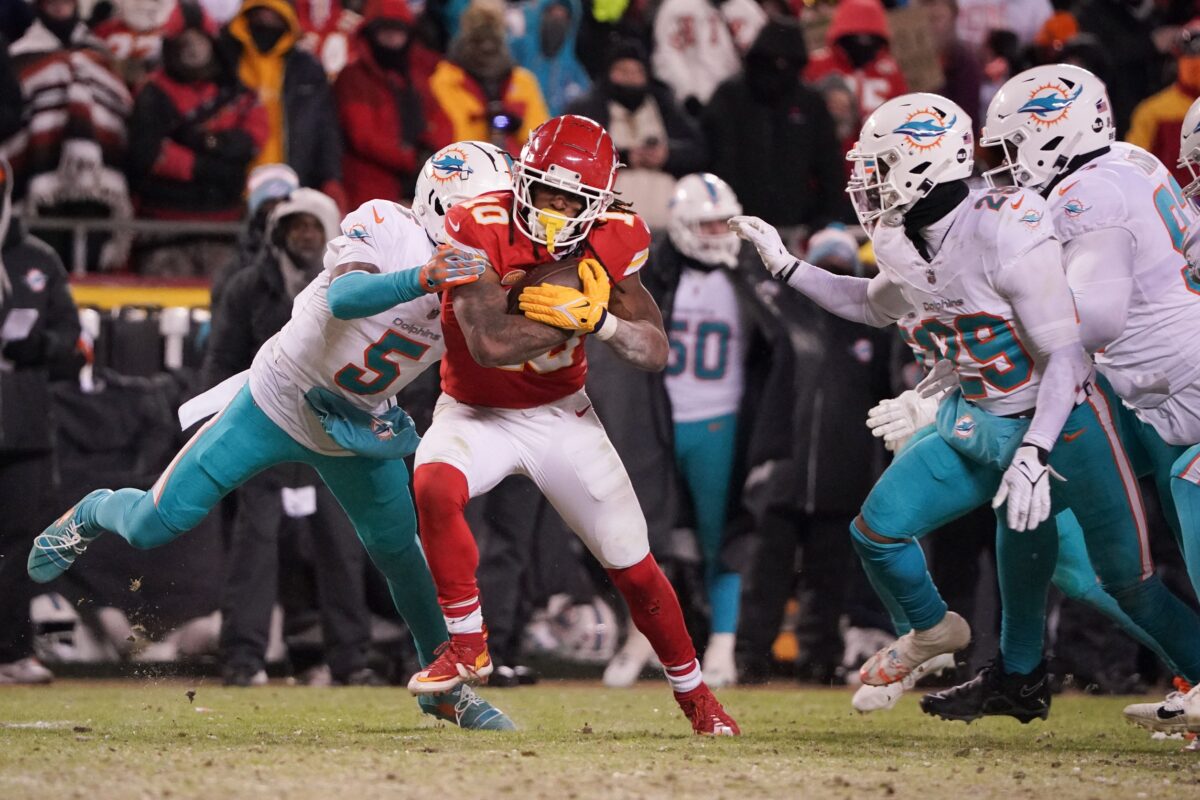 Watch: In freezing temps, Kansas City Chiefs (and former Rutgers) running back Isiah Pacheco runs hot (and gets a touchdown)