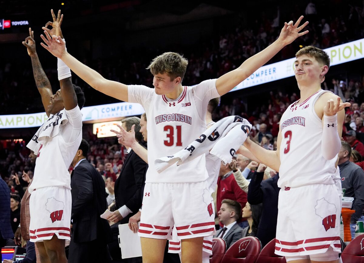 Wisconsin remains a top seed in Joe Lunardi’s latest Bracketology