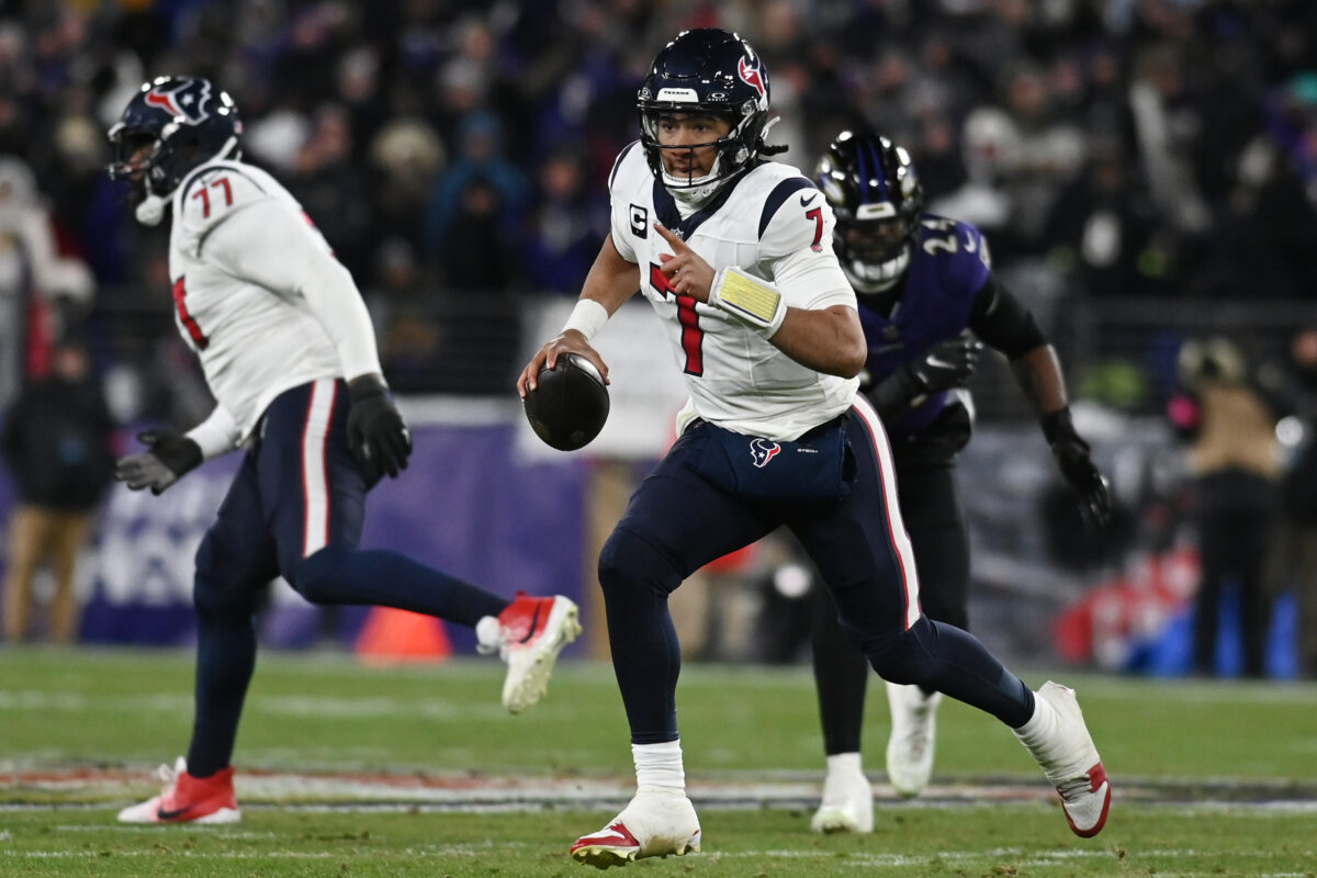 Texans crushed by Baltimore 34-10 in divisional round