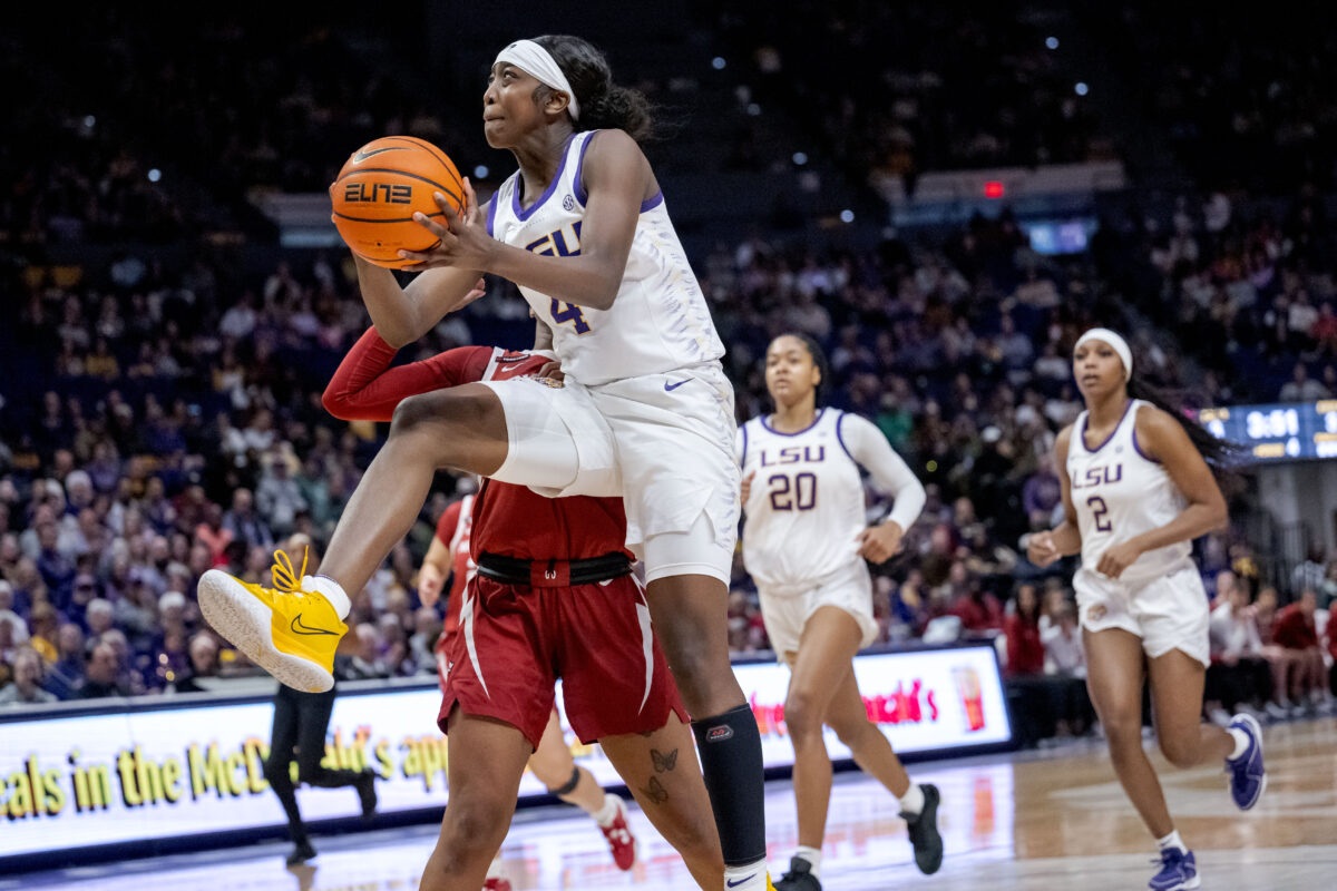 PHOTOS: No. 10 LSU women’s basketball rolls against Arkansas