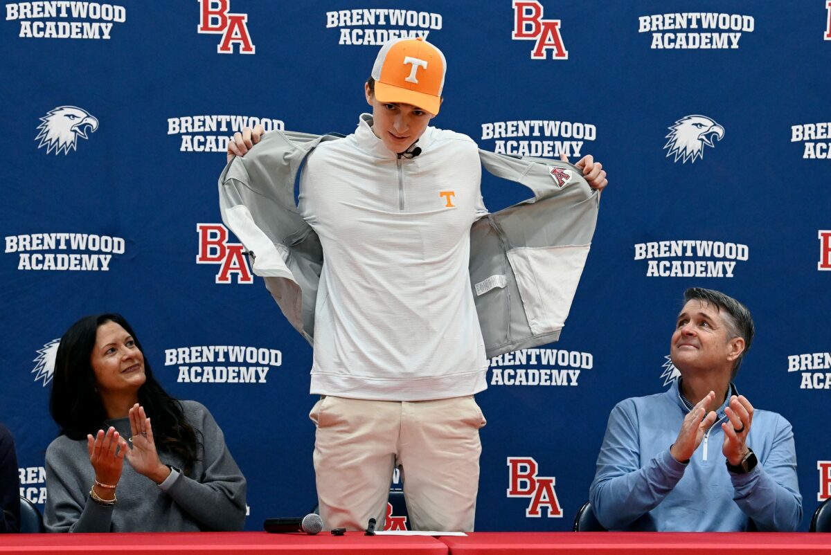 5-star quarterback George MacIntyre commits to Tennessee football