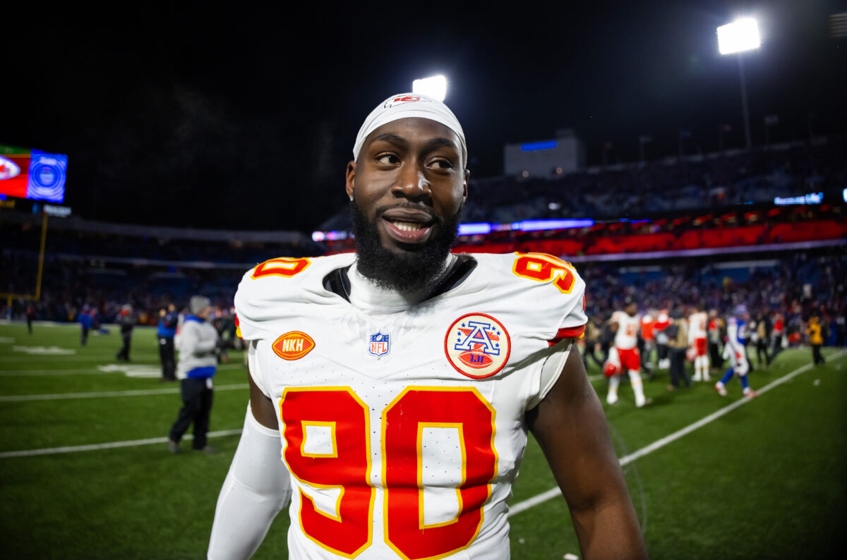 Texas ex, Chiefs DE Charles Omenihu tears ACL in AFC Championship Game