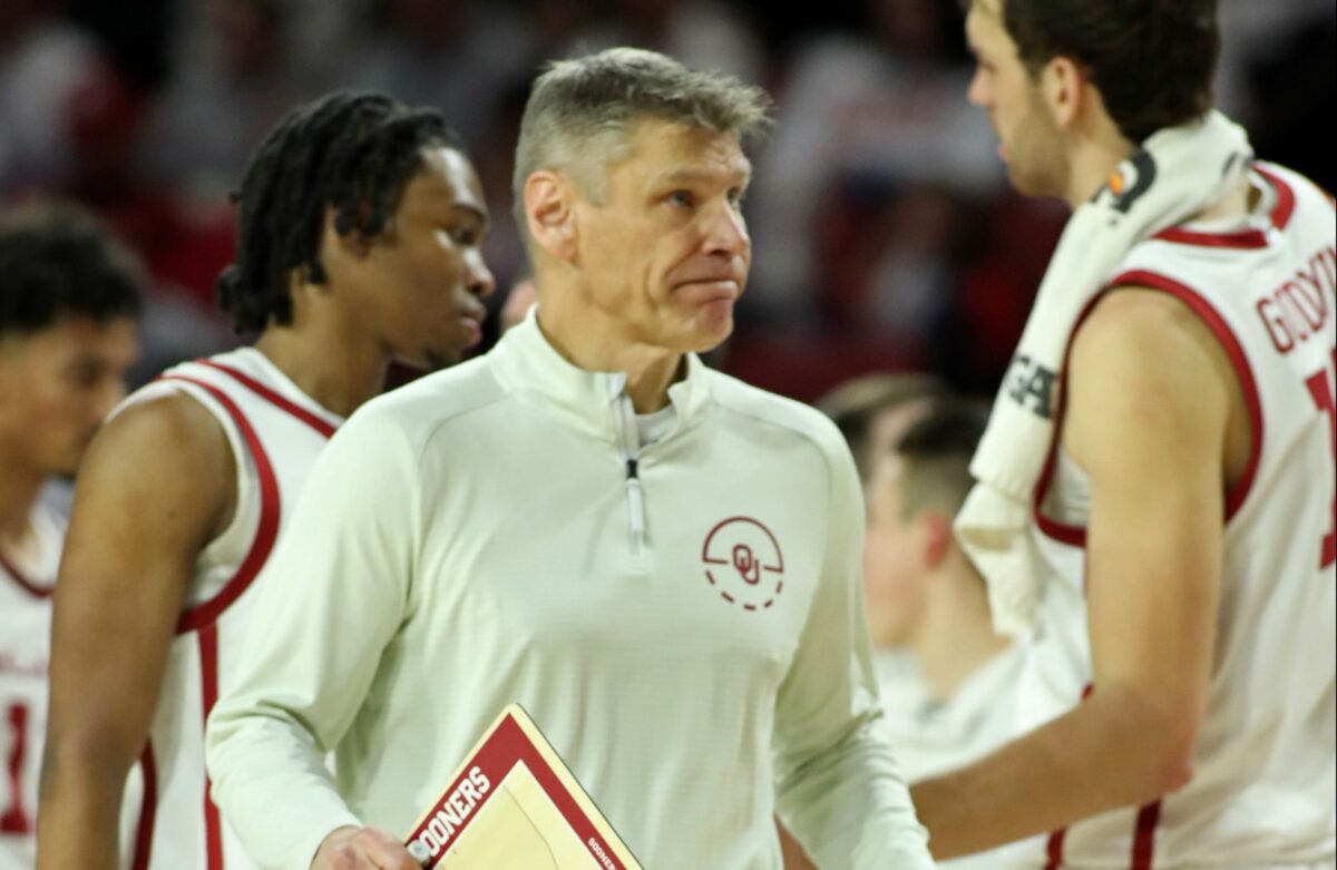 ‘I’m disappointed’: Porter Moser not happy with Oklahoma’s performance vs. Texas