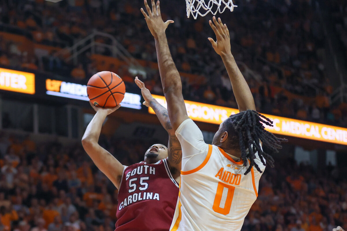 South Carolina defeats Vols for first top five road win in 27 years