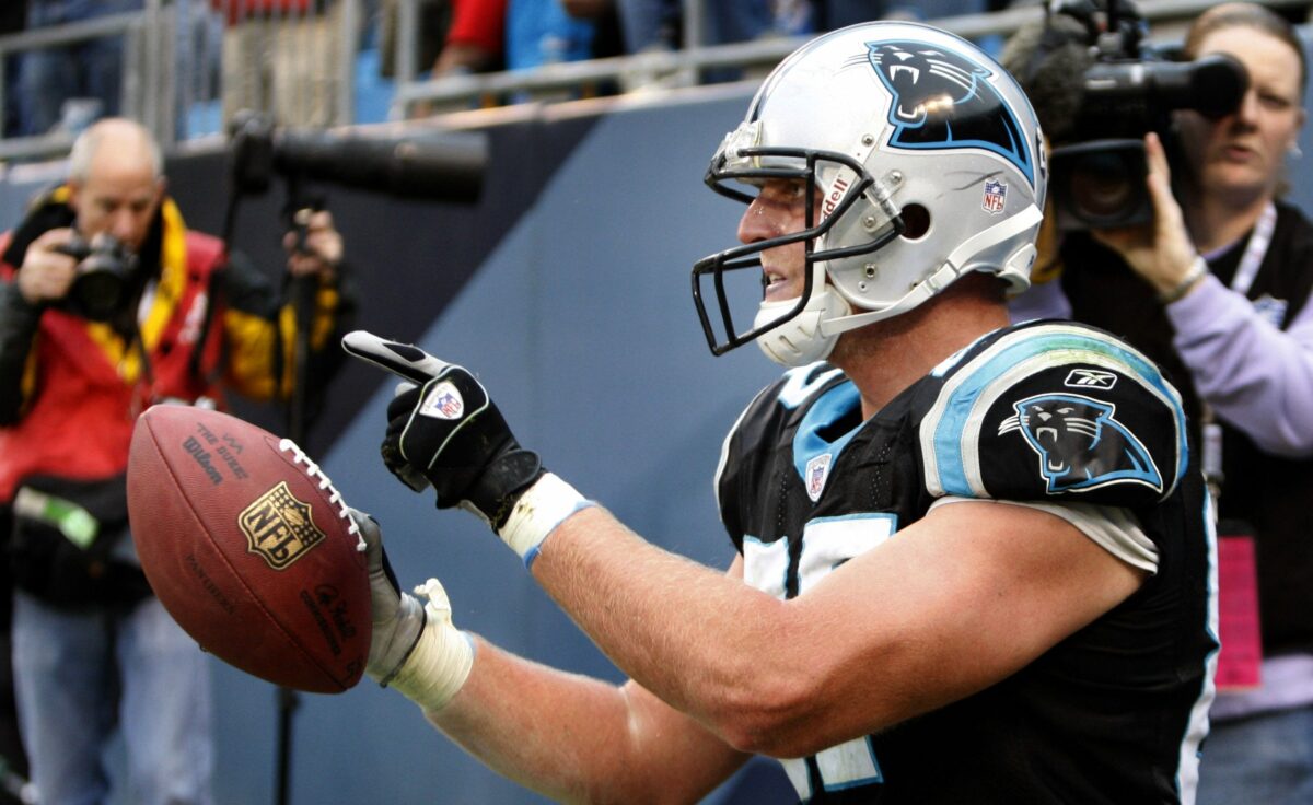 Former Panthers TE completes interview for Chargers’ GM job