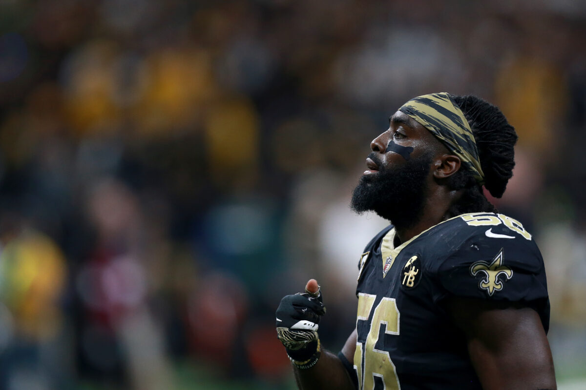 WATCH: Demario Davis addresses Saints pregame huddle for maybe the last time in 2023