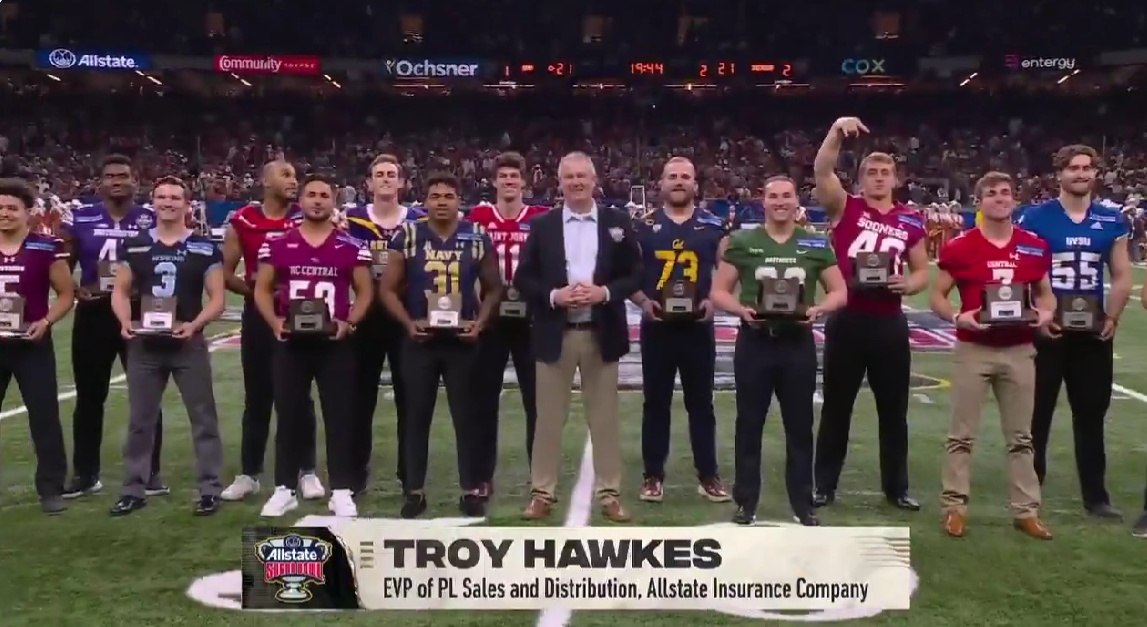 Oklahoma’s Ethan Downs threw out a Horns Down to troll Texas while being recognized during Sugar Bowl