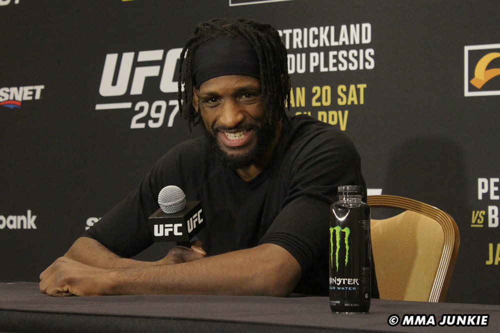 Neil Magny has no issue facing another prospect in Mike Malott at UFC 297: ‘It’s something I’m used to at this point’