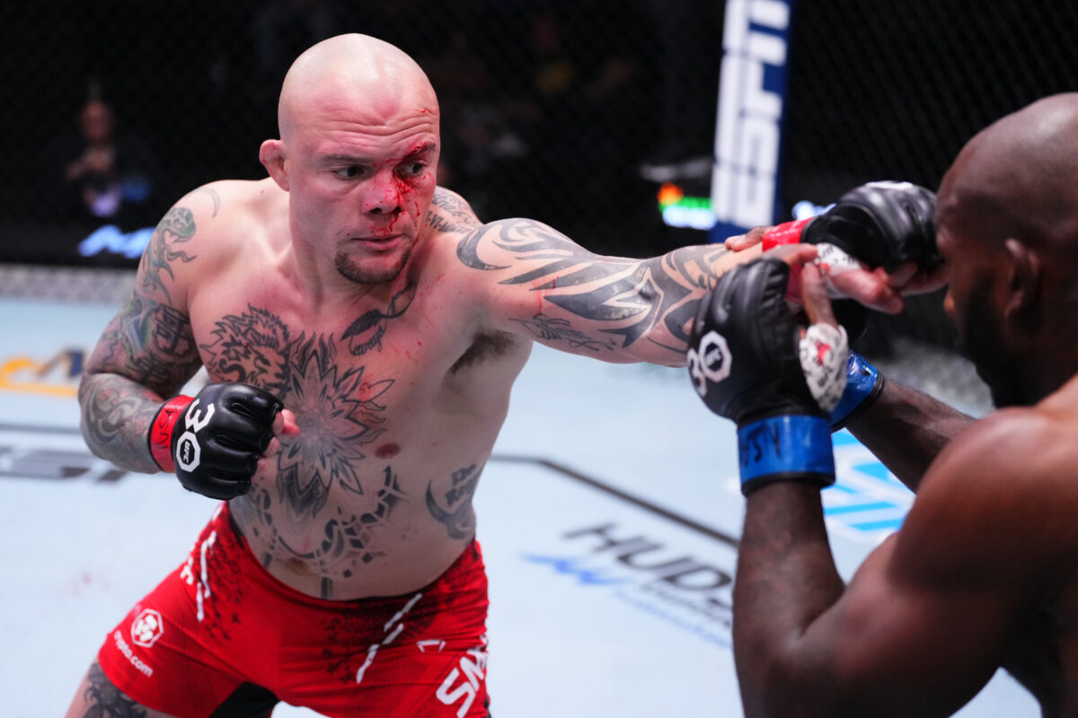 Anthony Smith knew fighting Khalil Rountree on short notice was an ‘uphill battle’: ‘It was shocking how fast he is’