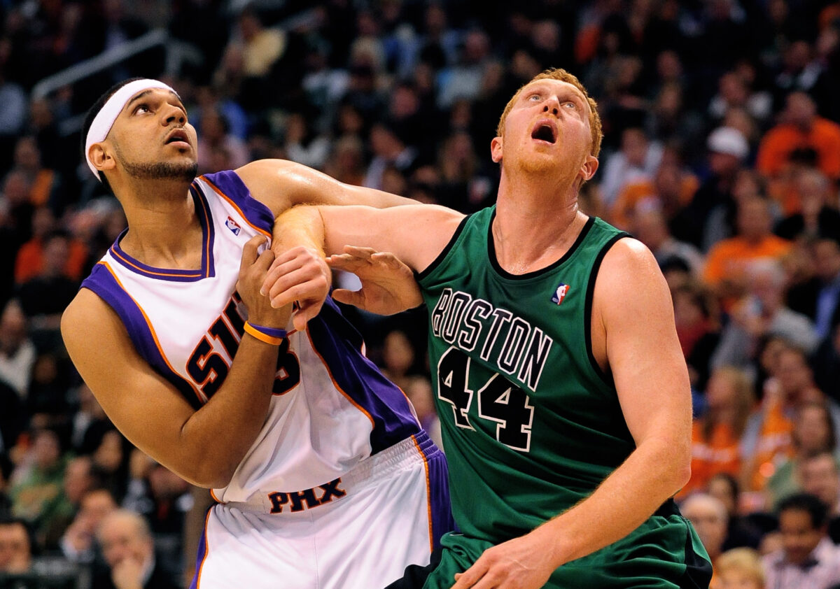 On this day: Brian Scalabrine makes NBA debut; 2nd lowest point total