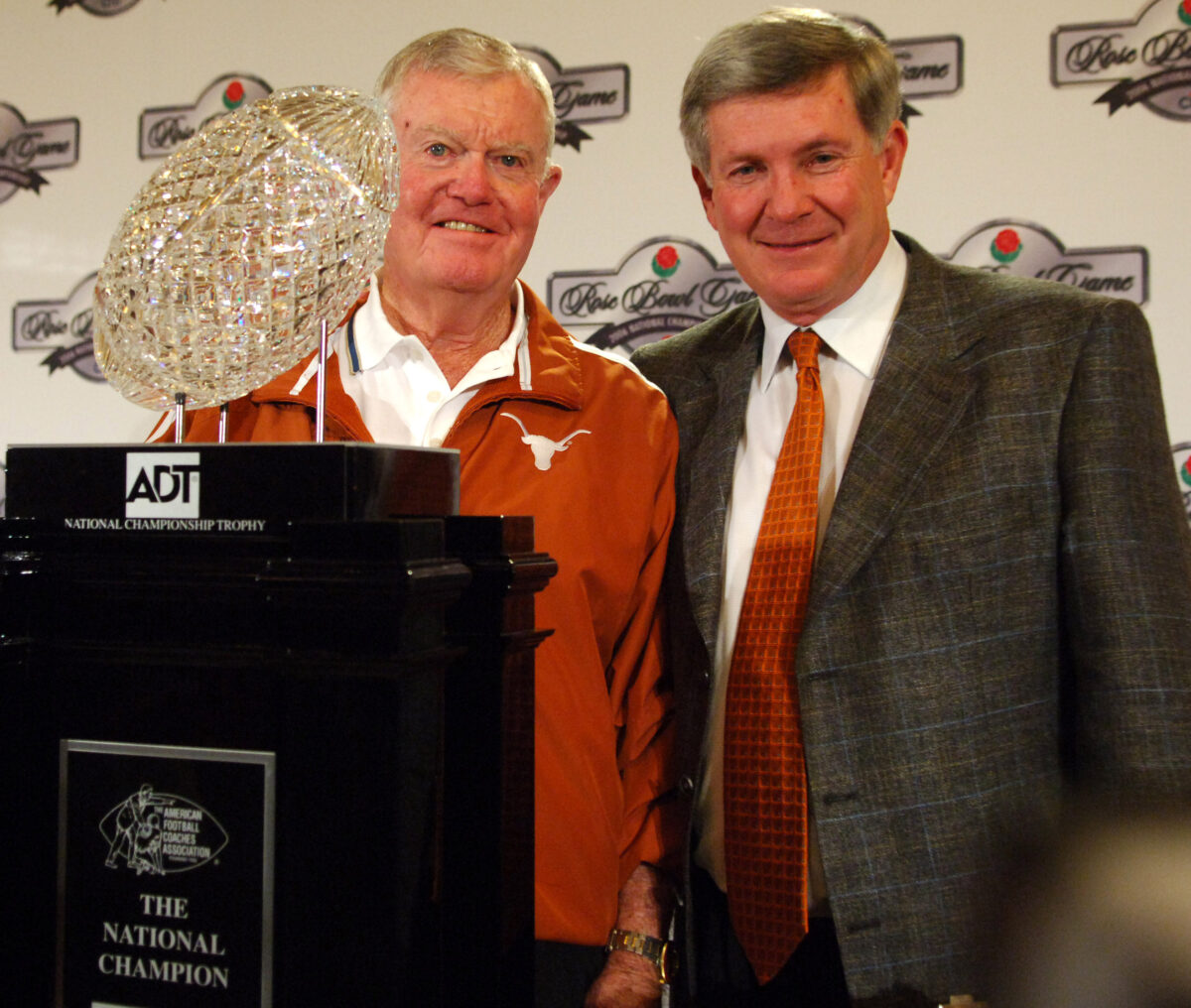 247Sports: Former Texas HC Mack Brown a Top 5 recruiter of all-time