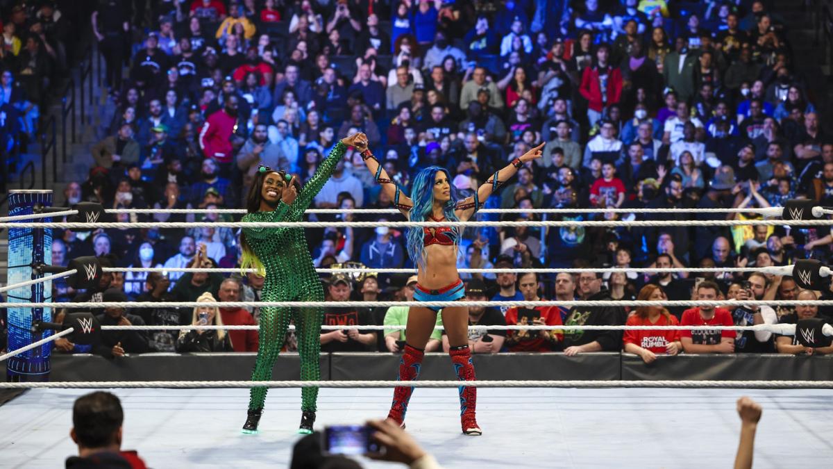 Is there still hope for Naomi, Sasha Banks for Royal Rumble?