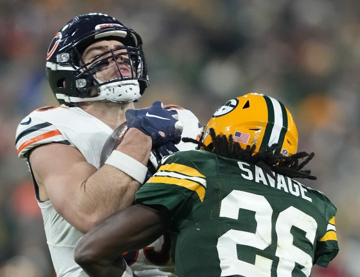 Bears TE Cole Kmet played through fractured right forearm in season finale