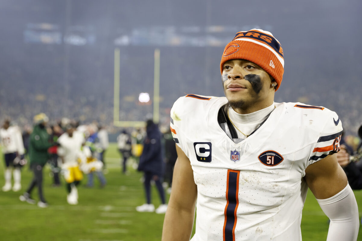 Justin Fields on Bears future: ‘I can’t see myself playing in another place’