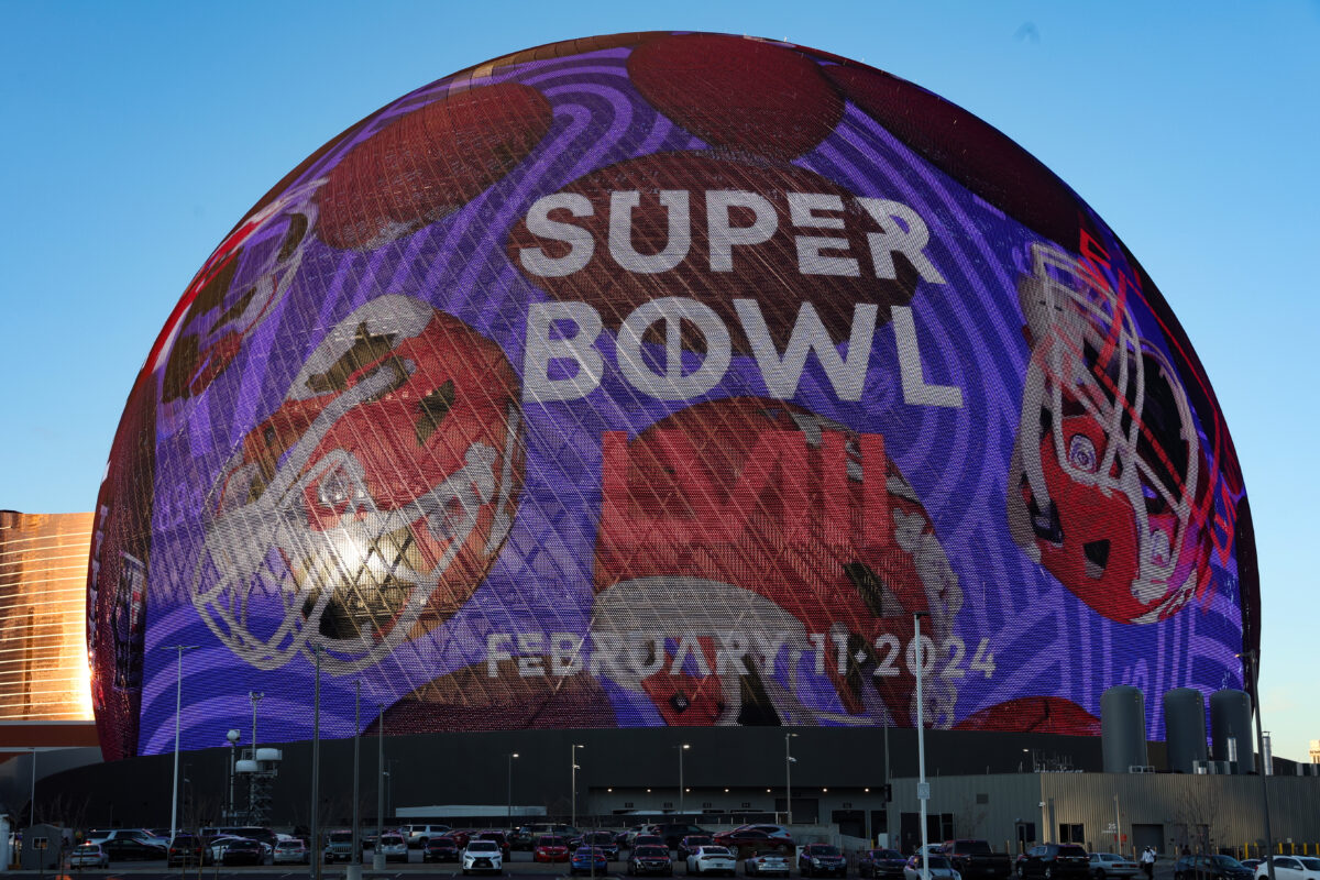 WATCH: Las Vegas Sphere displays Bucs Super Bowl rings