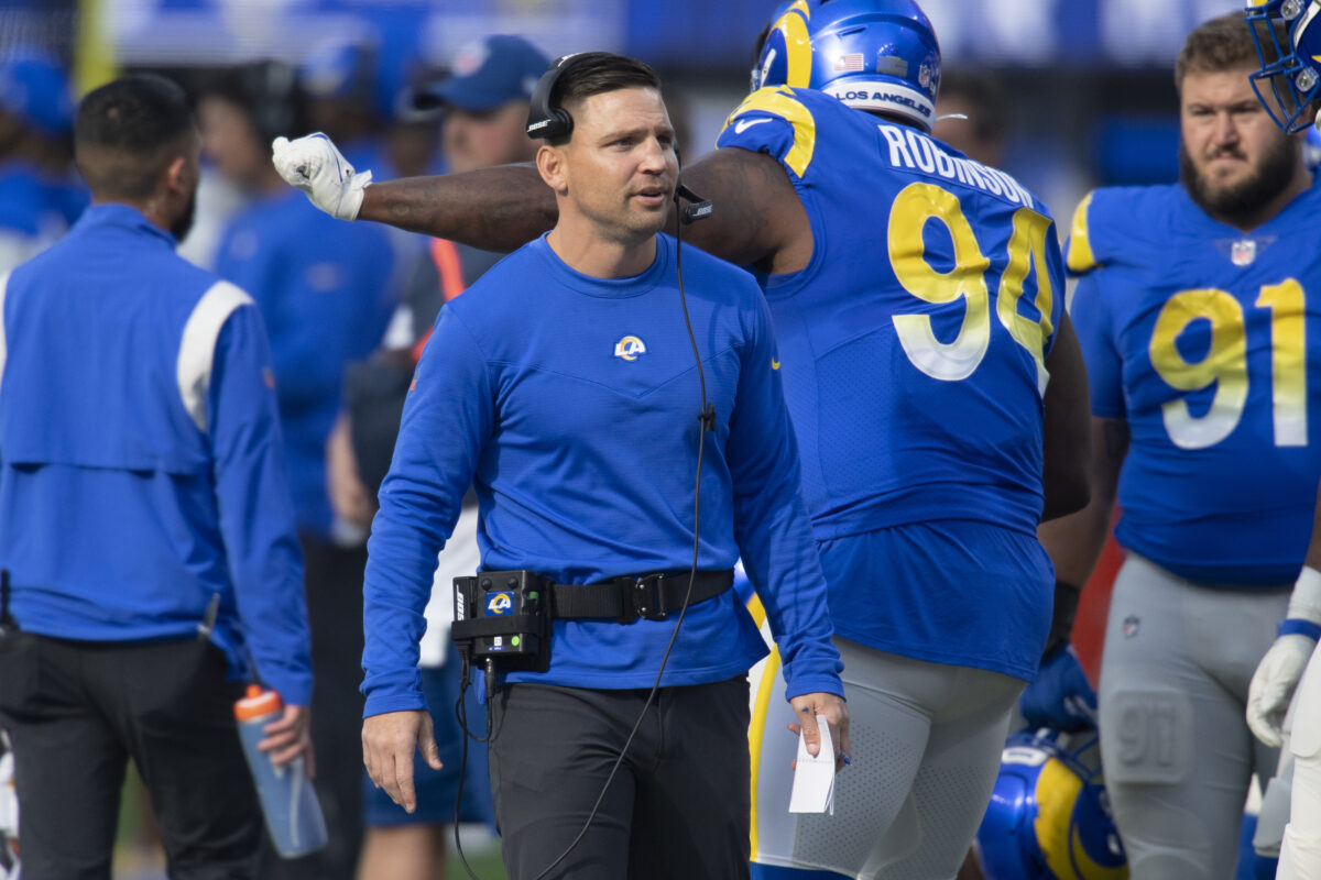 Rams promoting LBs coach Chris Shula to defensive coordinator