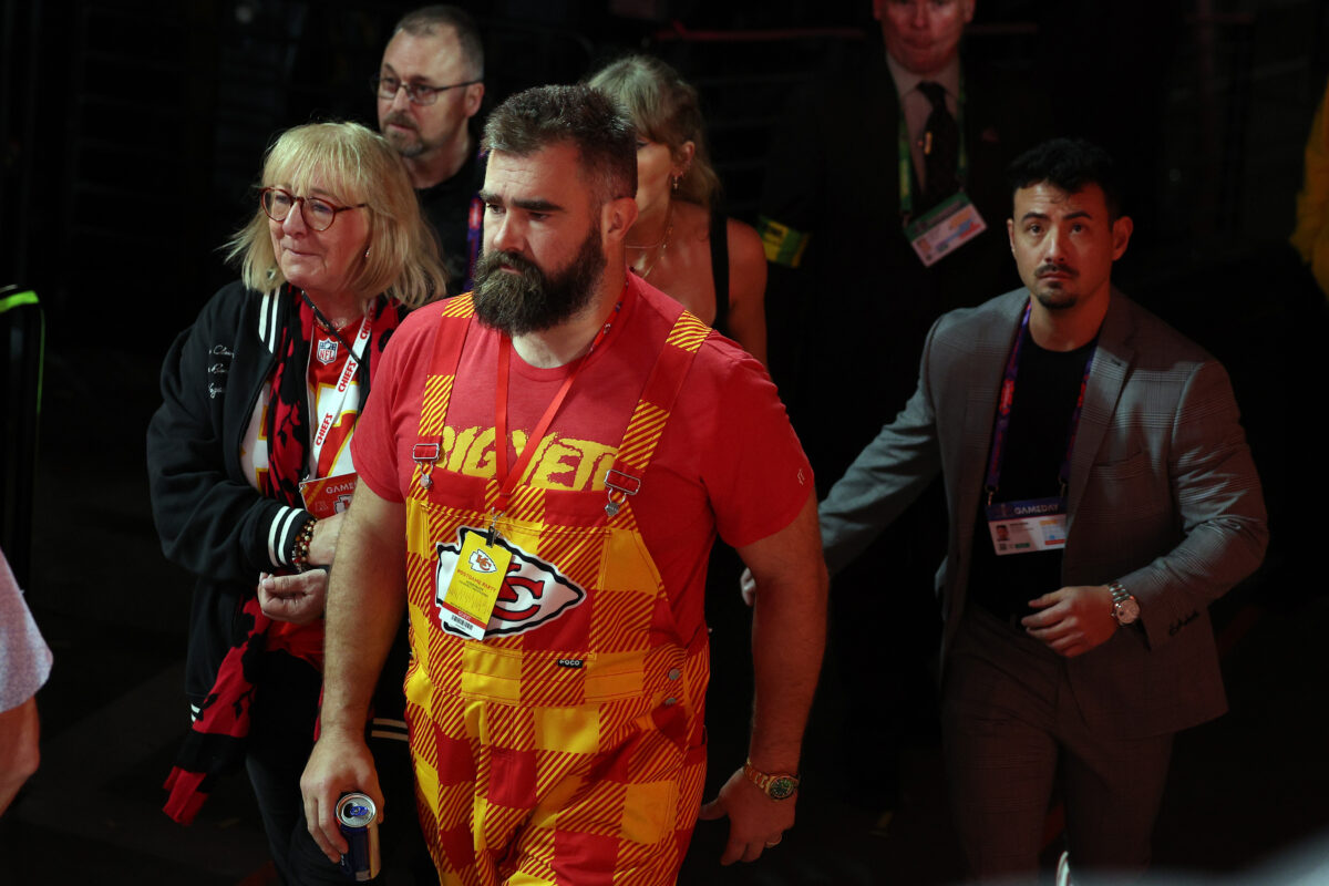 The 15 best videos and tweets from Jason Kelce’s wild Las Vegas Super Bowl weekend with Travis Kelce and Taylor Swift